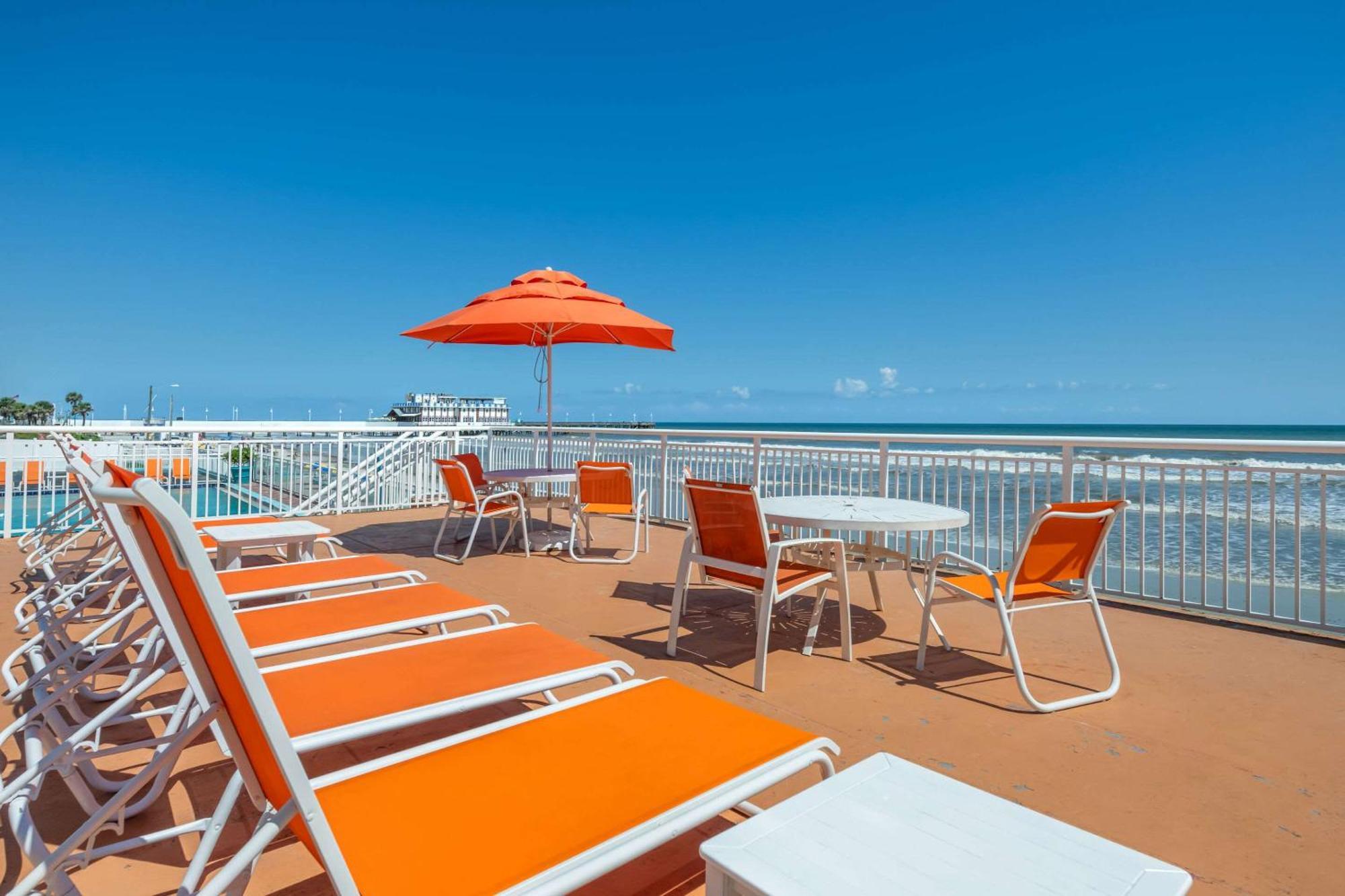 Comfort Inn & Suites Daytona Beach Oceanfront Exteriér fotografie