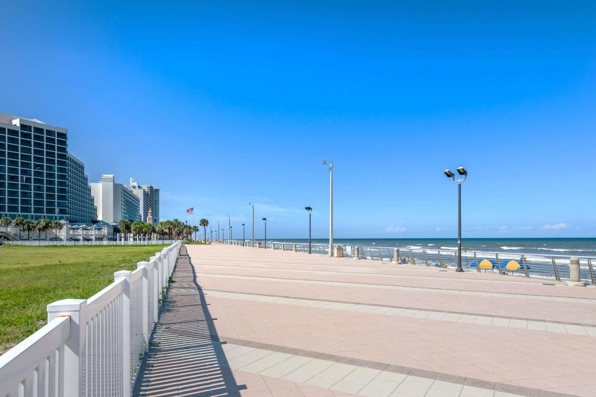 Comfort Inn & Suites Daytona Beach Oceanfront Exteriér fotografie
