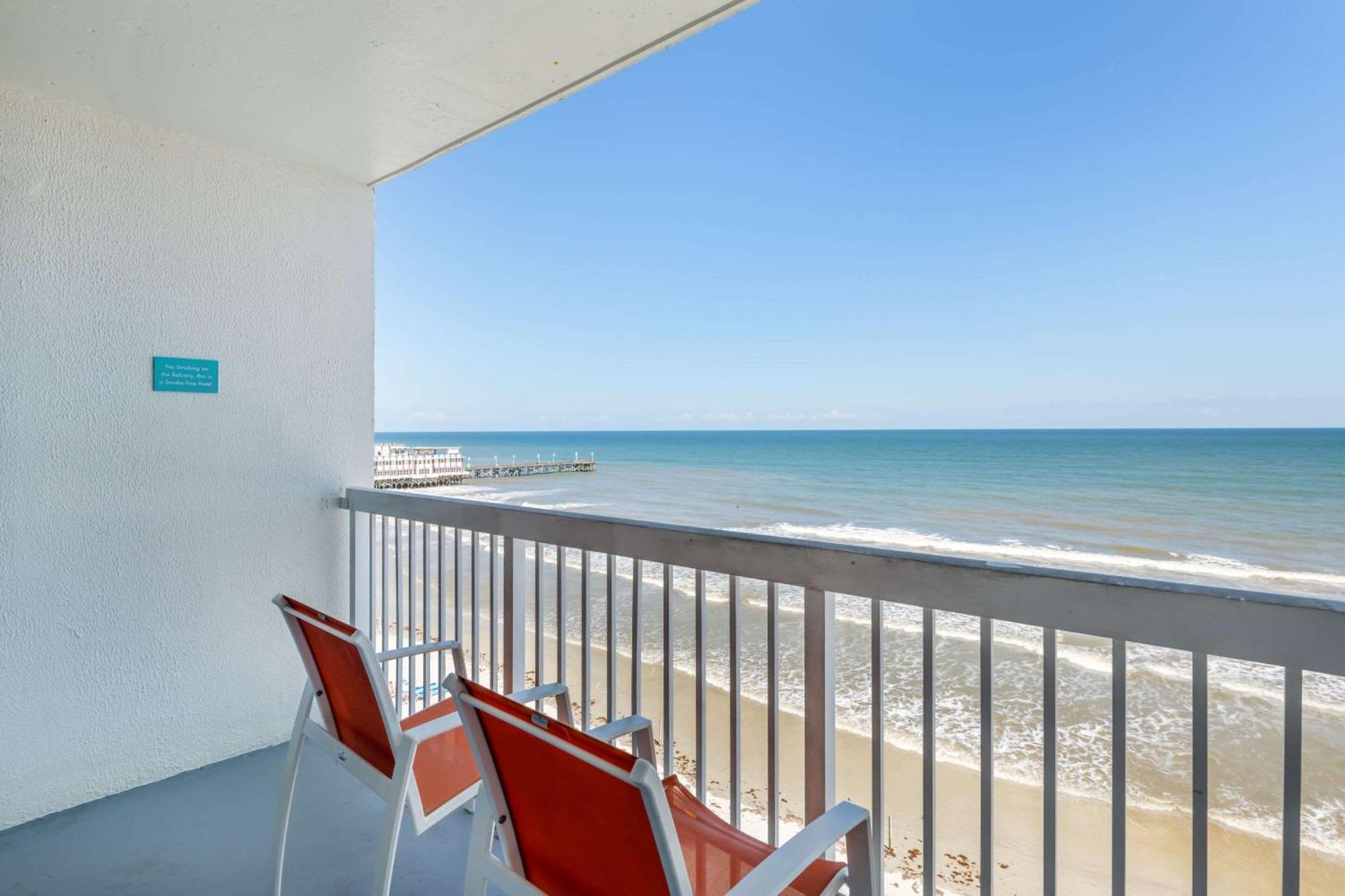 Comfort Inn & Suites Daytona Beach Oceanfront Exteriér fotografie